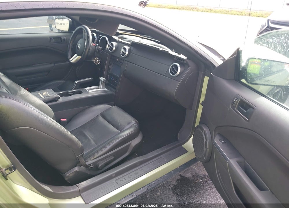2005 FORD MUSTANG V6 DELUXE/V6 PREMIUM VIN: 1ZVFT80N255140487