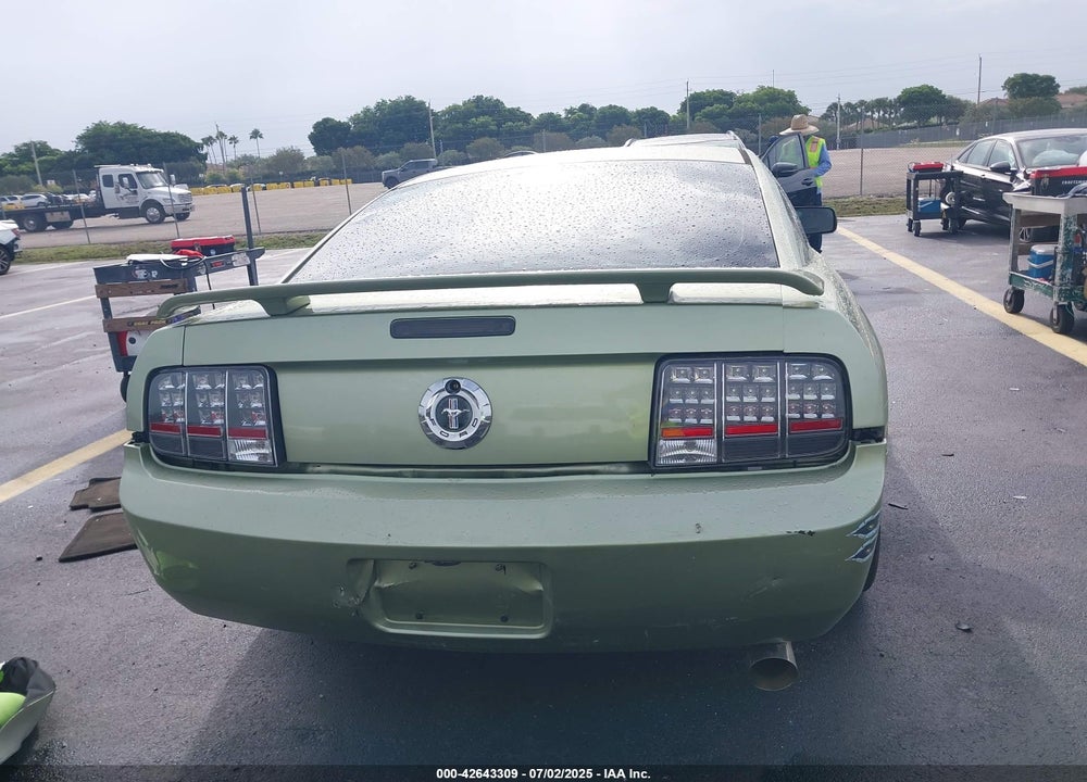 2005 FORD MUSTANG V6 DELUXE/V6 PREMIUM VIN: 1ZVFT80N255140487