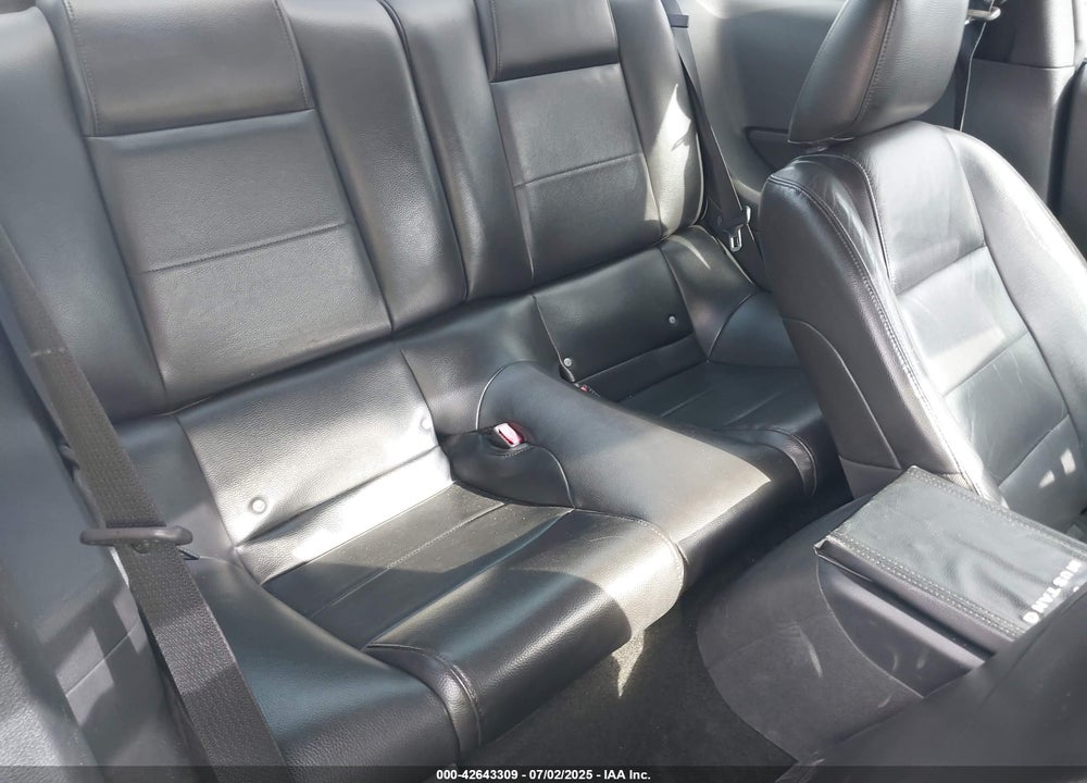 2005 FORD MUSTANG V6 DELUXE/V6 PREMIUM VIN: 1ZVFT80N255140487