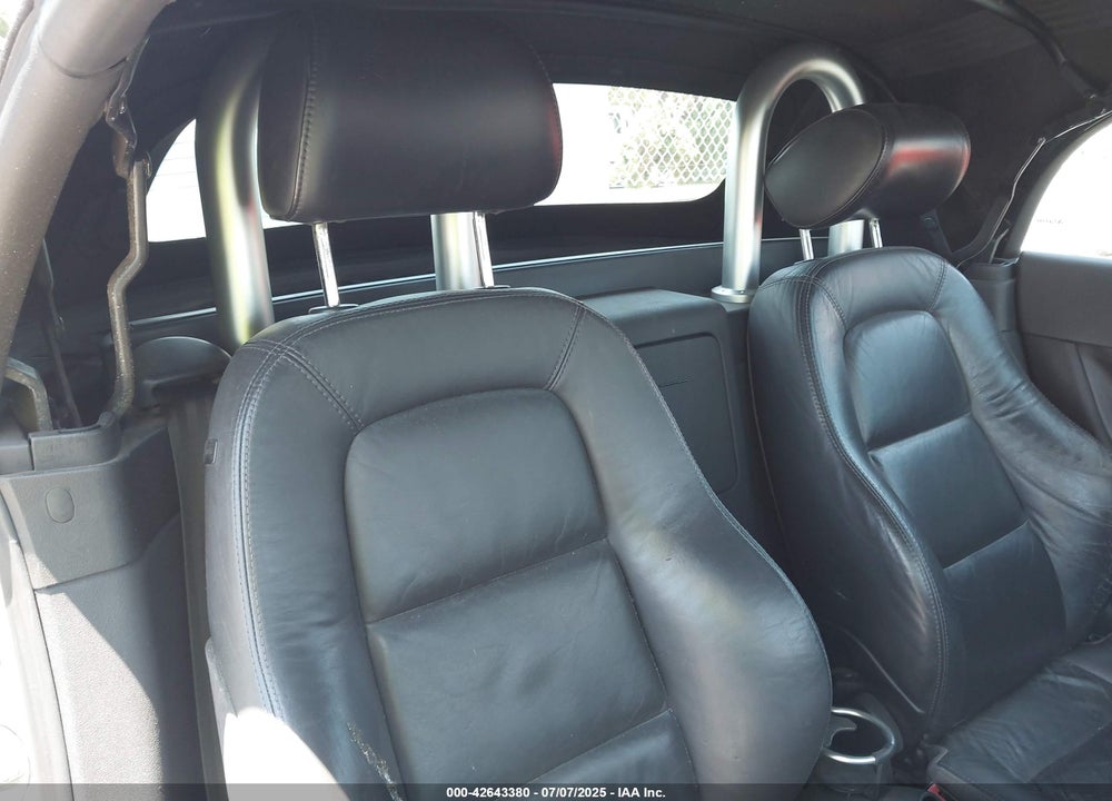 2001 AUDI TT VIN: TRUUT28N711006738