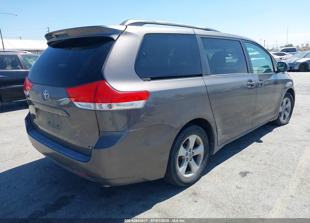 2011 TOYOTA SIENNA VIN: 5TDKK3DC4BS056872