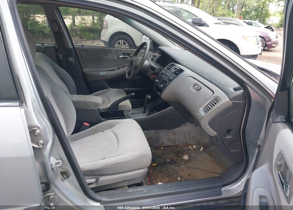 2002 HONDA ACCORD 2.3 LX VIN: 1HGCG56492A130101