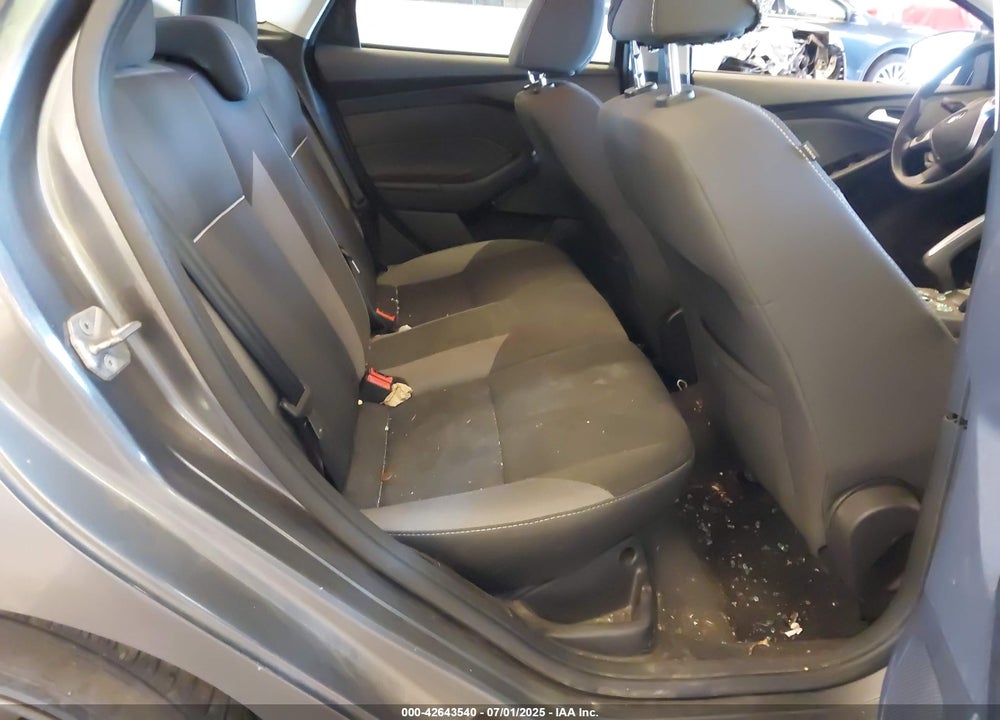 2014 FORD FOCUS VIN: 1FADP3K26EL162658