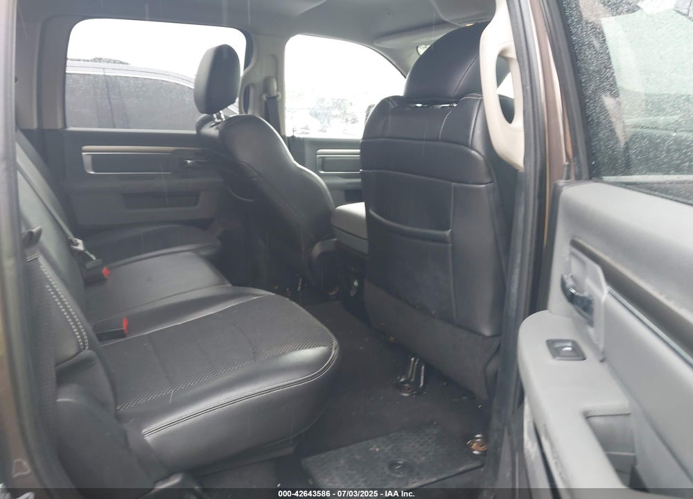 2018 RAM 1500 VIN: 1C6RR7LG7JS204676