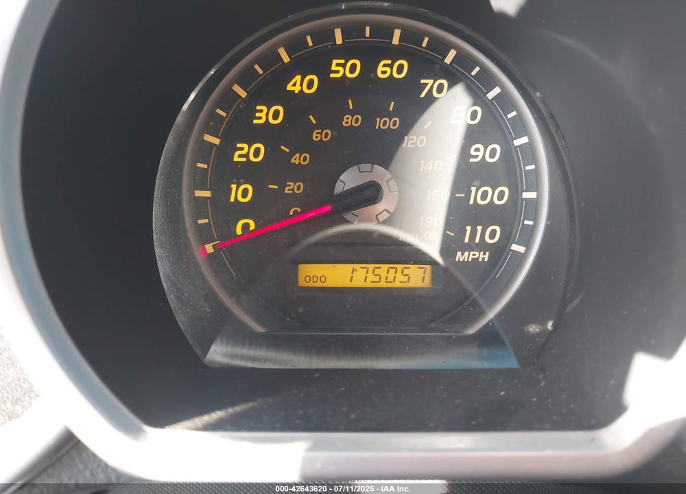 2005 TOYOTA 4RUNNER LIMITED V8 VIN: JTEBT17RX58019461