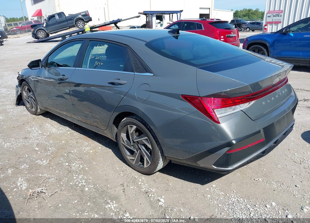 2025 HYUNDAI ELANTRA VIN: KMHLS4DG2SU889400