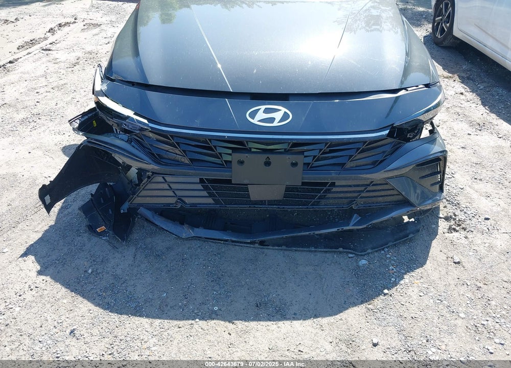 2025 HYUNDAI ELANTRA VIN: KMHLS4DG2SU889400