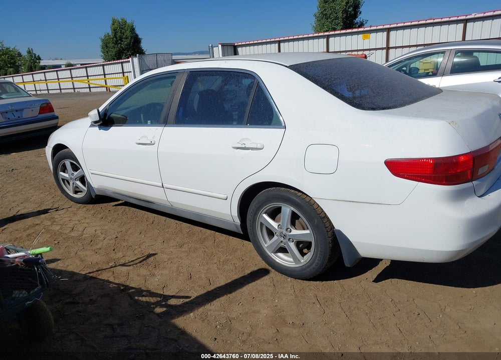 2005 HONDA ACCORD 2.4 LX VIN: 1HGCM56425A038681