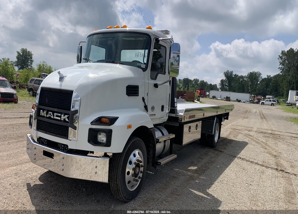 2024 MACK MD VIN: 1M2MDBAA4RS011993