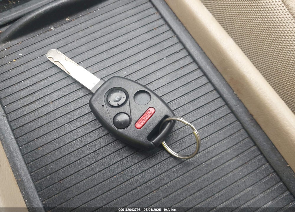 2006 HONDA CIVIC VIN: 1HGFA16596L044829