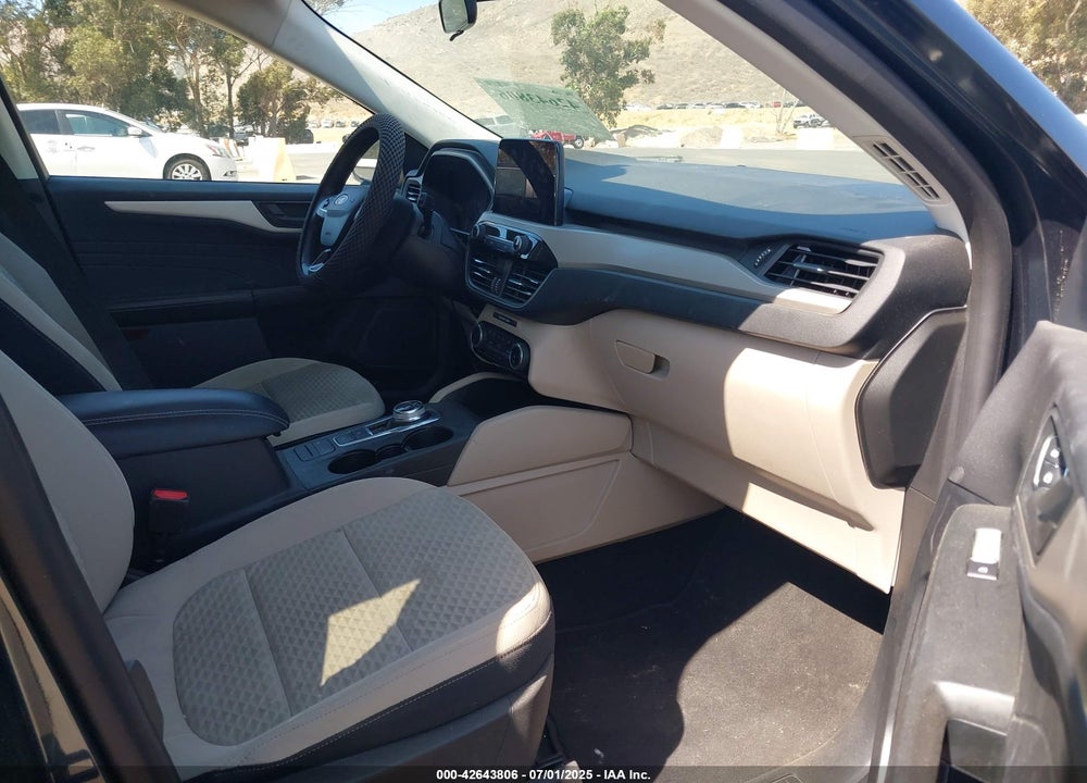 2022 FORD ESCAPE VIN: 1FMCU0G67NUB83923
