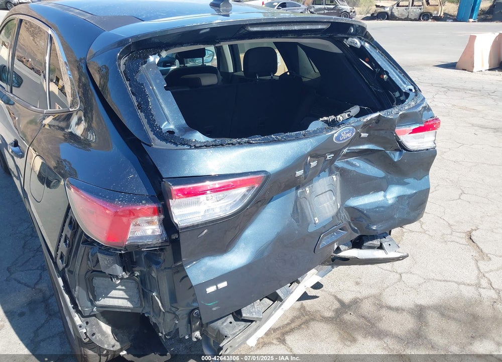 2022 FORD ESCAPE VIN: 1FMCU0G67NUB83923