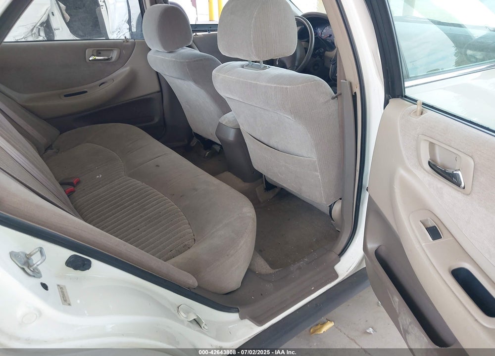 1998 HONDA ACCORD LX VIN: 1HGCG5640WA004358