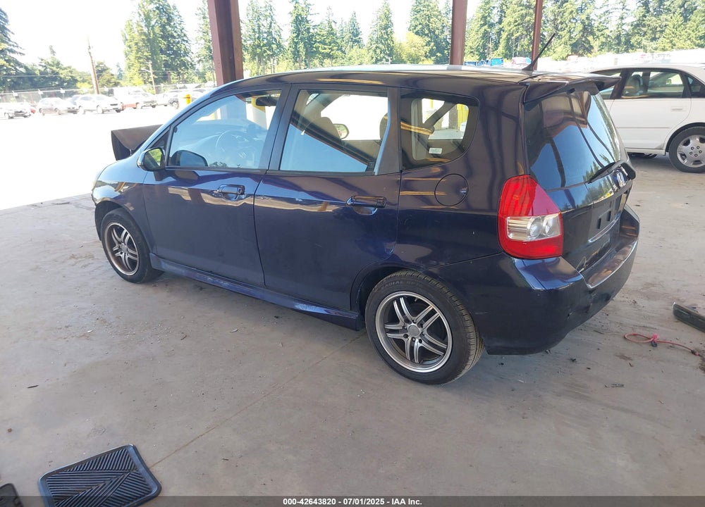 2008 HONDA FIT VIN: JHMGD38658S038271