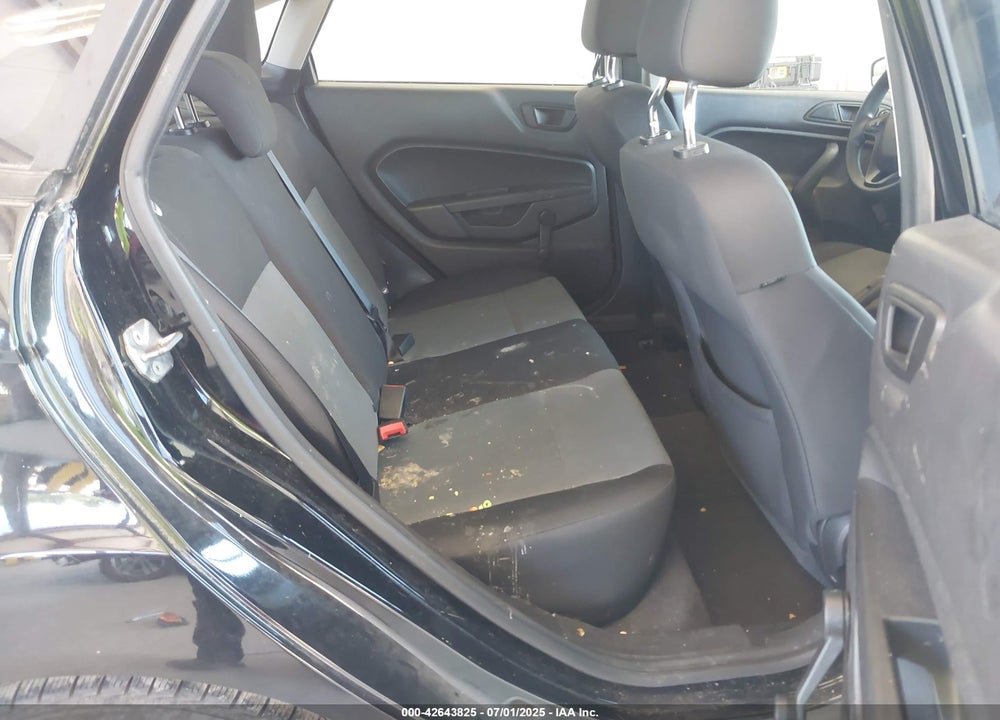 2019 FORD FIESTA VIN: 3FADP4AJ7KM121383