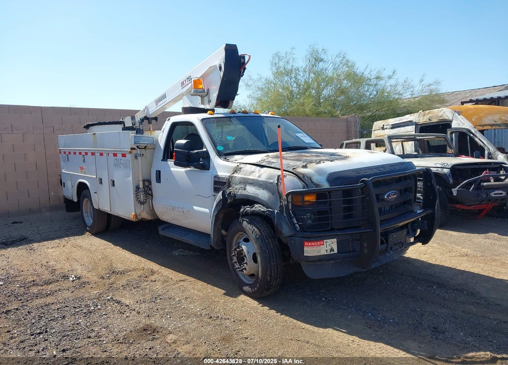 2009 FORD F-550 CHASSIS XL/XLT VIN: 1FDAF56R29EB16866