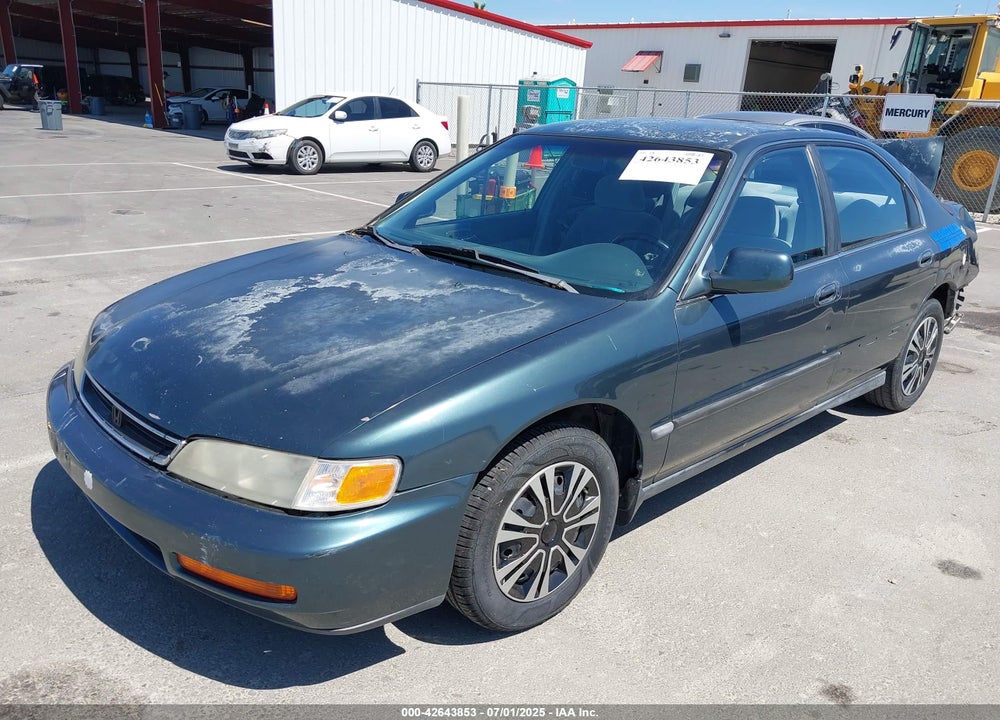 1996 HONDA ACCORD LX/EX VIN: 1HGCD5630TA285721