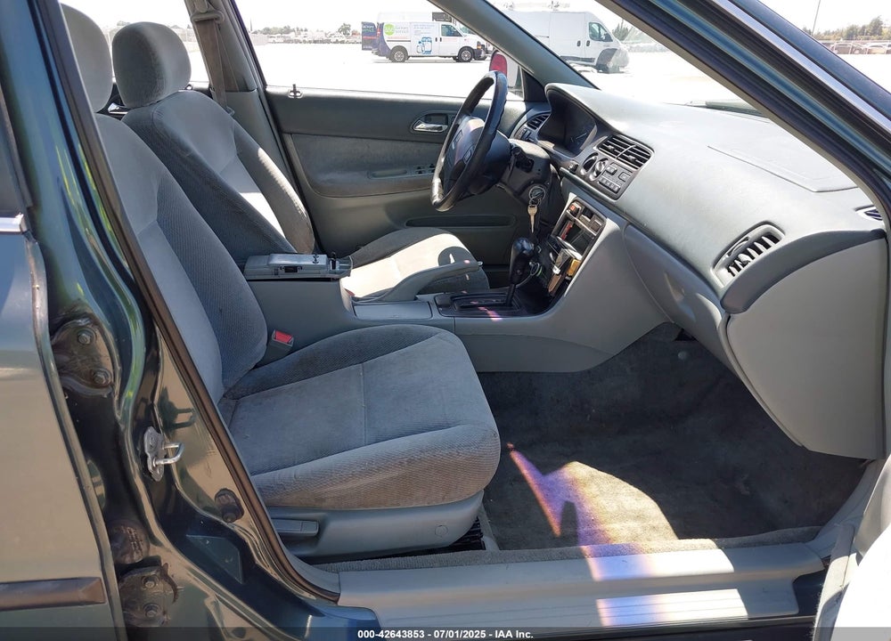 1996 HONDA ACCORD LX/EX VIN: 1HGCD5630TA285721