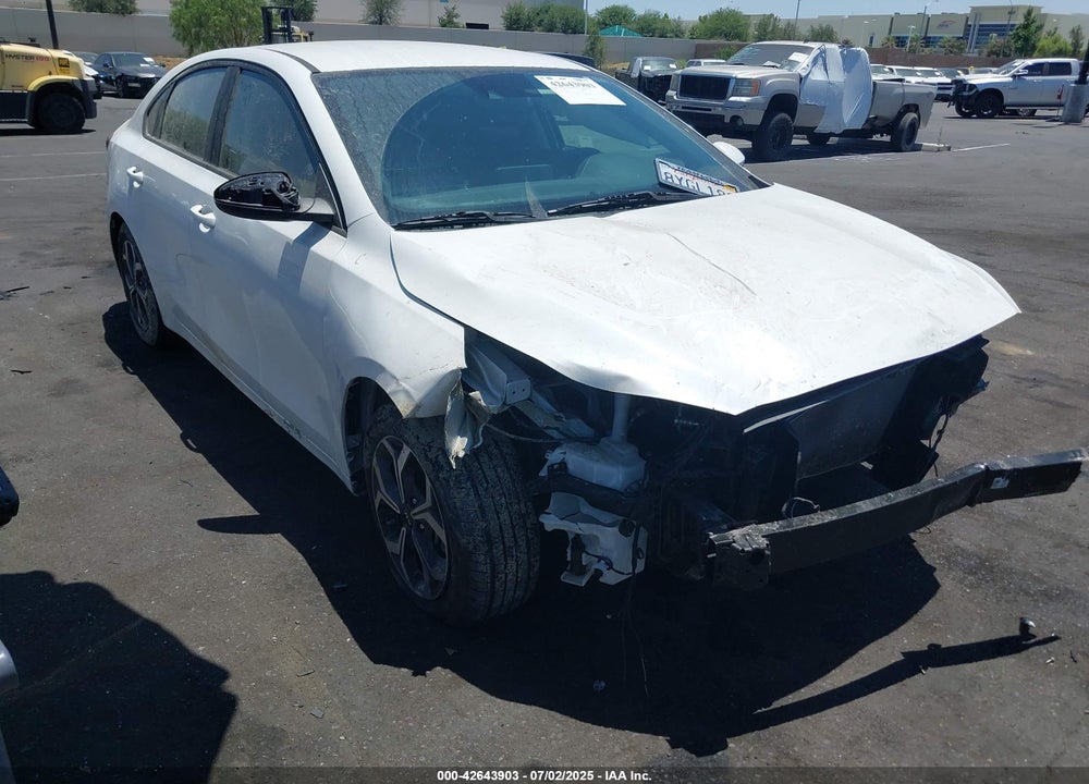 2021 KIA FORTE LXS VIN: 3KPF24AD8ME403914
