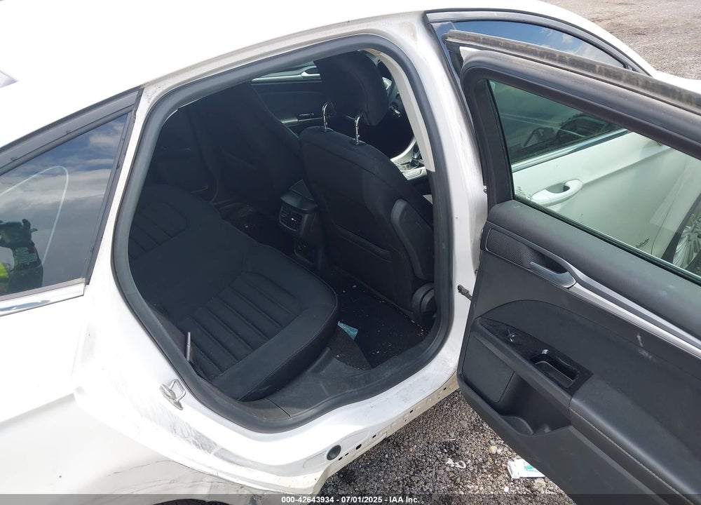 2014 FORD FUSION VIN: 3FA6P0LU3ER391680