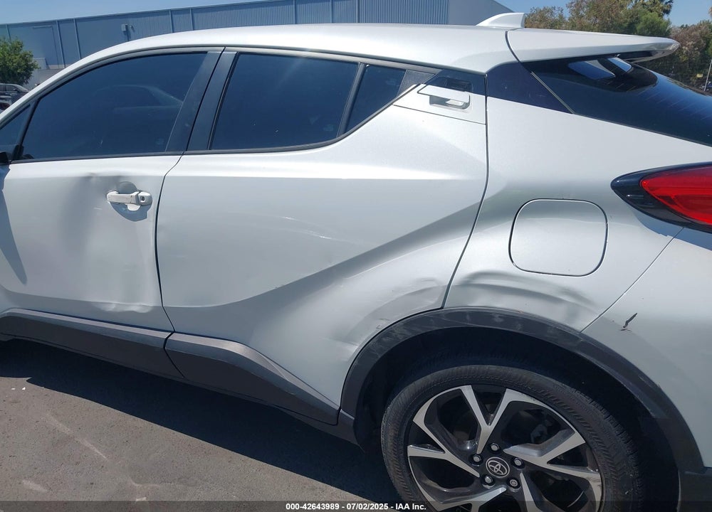 2022 TOYOTA C-HR VIN: NMTKHMBX6NR142536