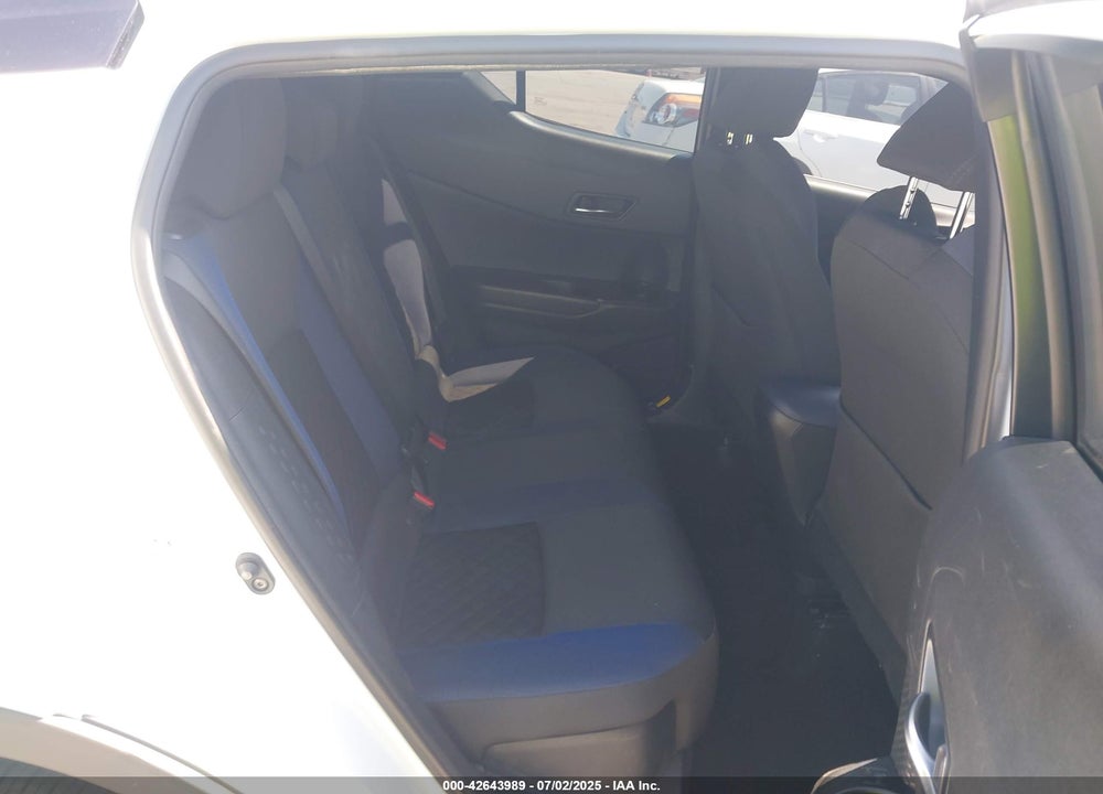 2022 TOYOTA C-HR VIN: NMTKHMBX6NR142536