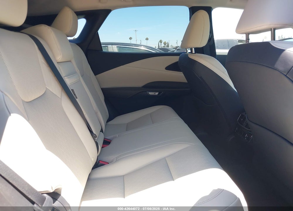 2025 LEXUS RX VIN: 2T2BBMCA8SC084121