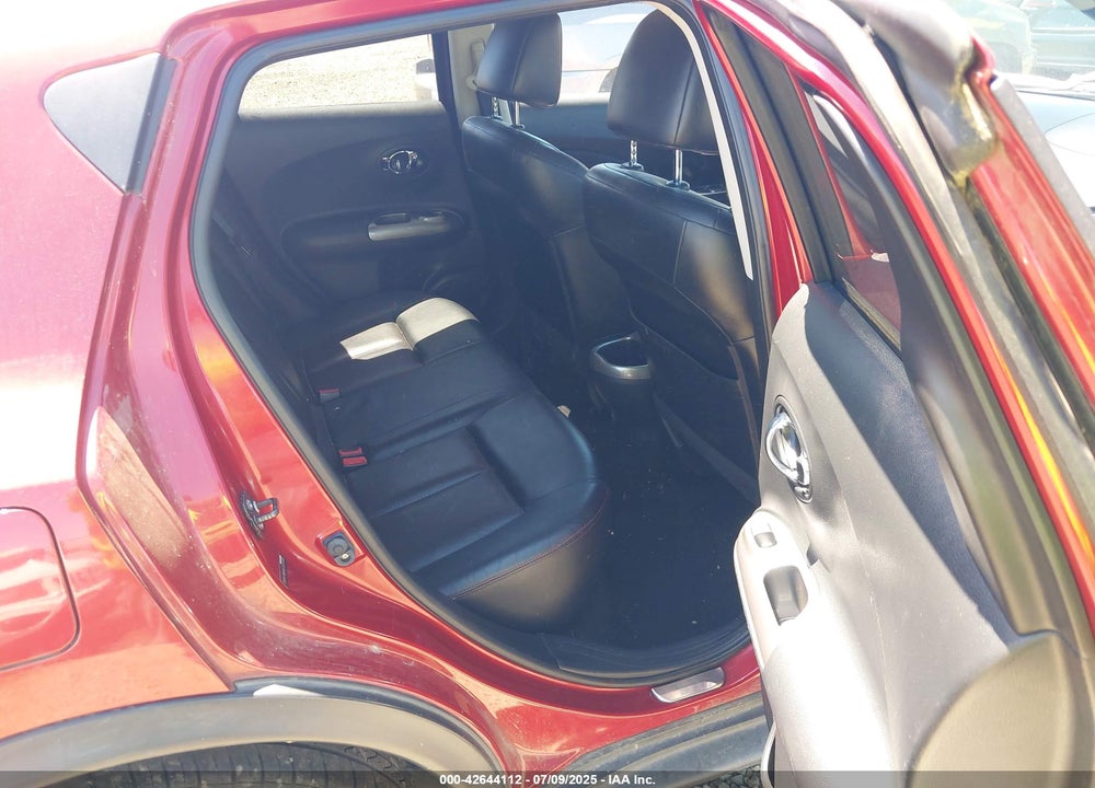 2011 NISSAN JUKE VIN: JN8AF5MV8BT020489