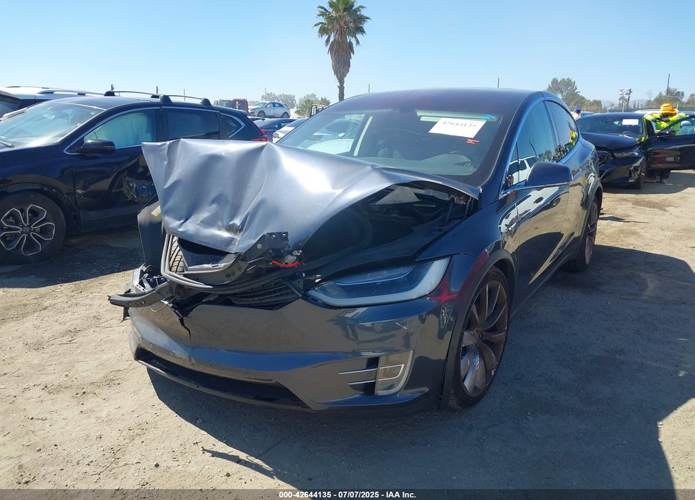 2016 TESLA MODEL X VIN: 5YJXCAE2XGF021133
