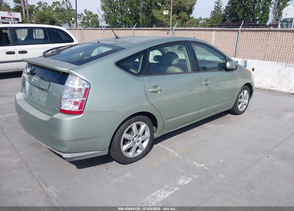 2008 TOYOTA PRIUS TOURING VIN: JTDKB20U587708880