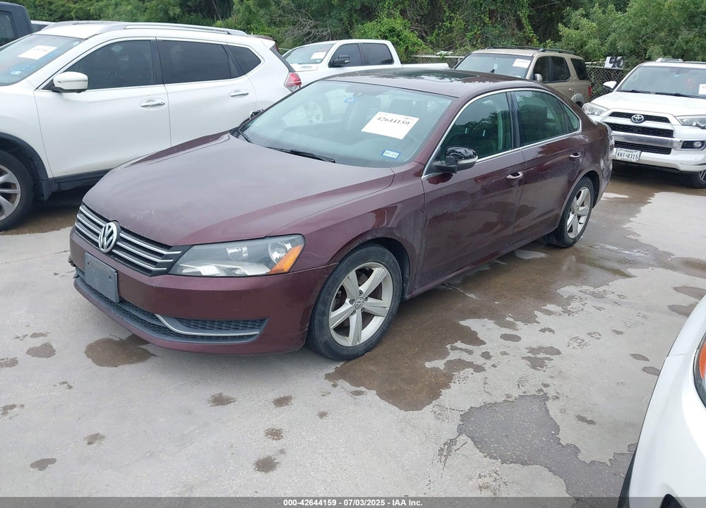 2013 VOLKSWAGEN PASSAT VIN: 1VWBP7A36DC104788