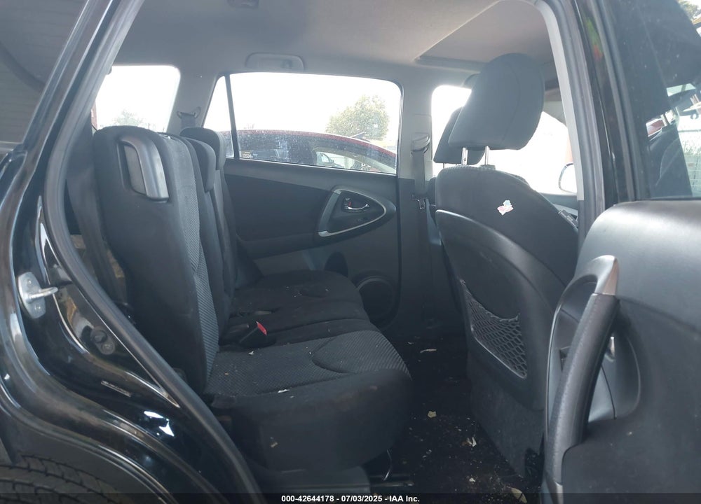 2009 TOYOTA RAV4 VIN: JTMBK32V795081561