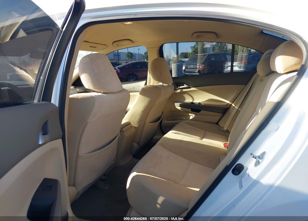 2010 HONDA ACCORD VIN: 1HGCP2F38AA141739