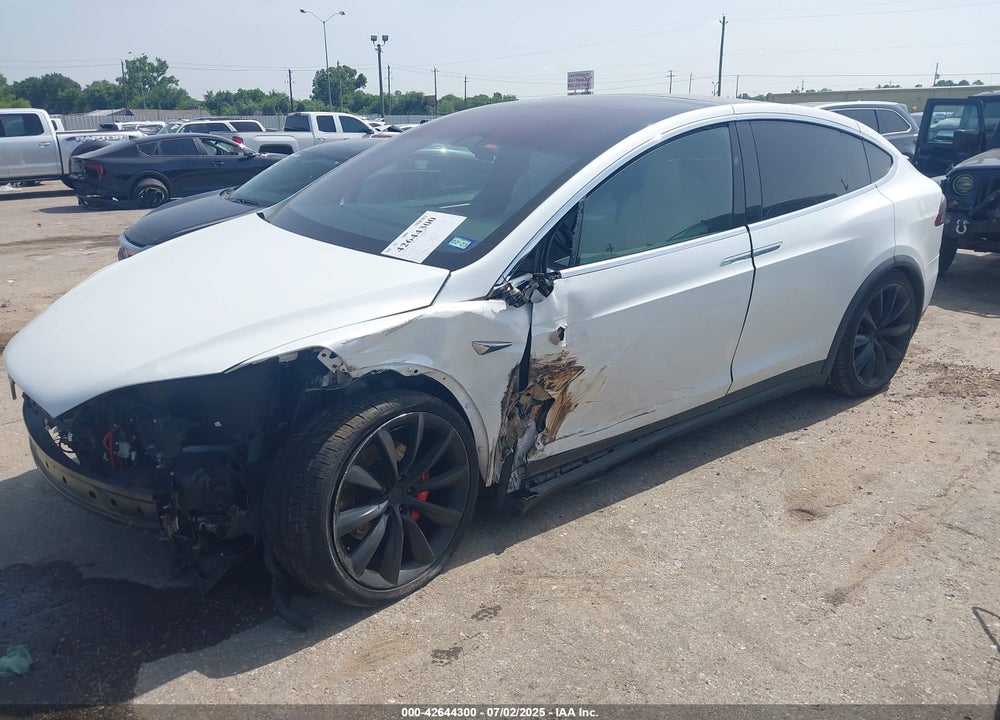 2019 TESLA MODEL X VIN: 5YJXCBE46KF187777