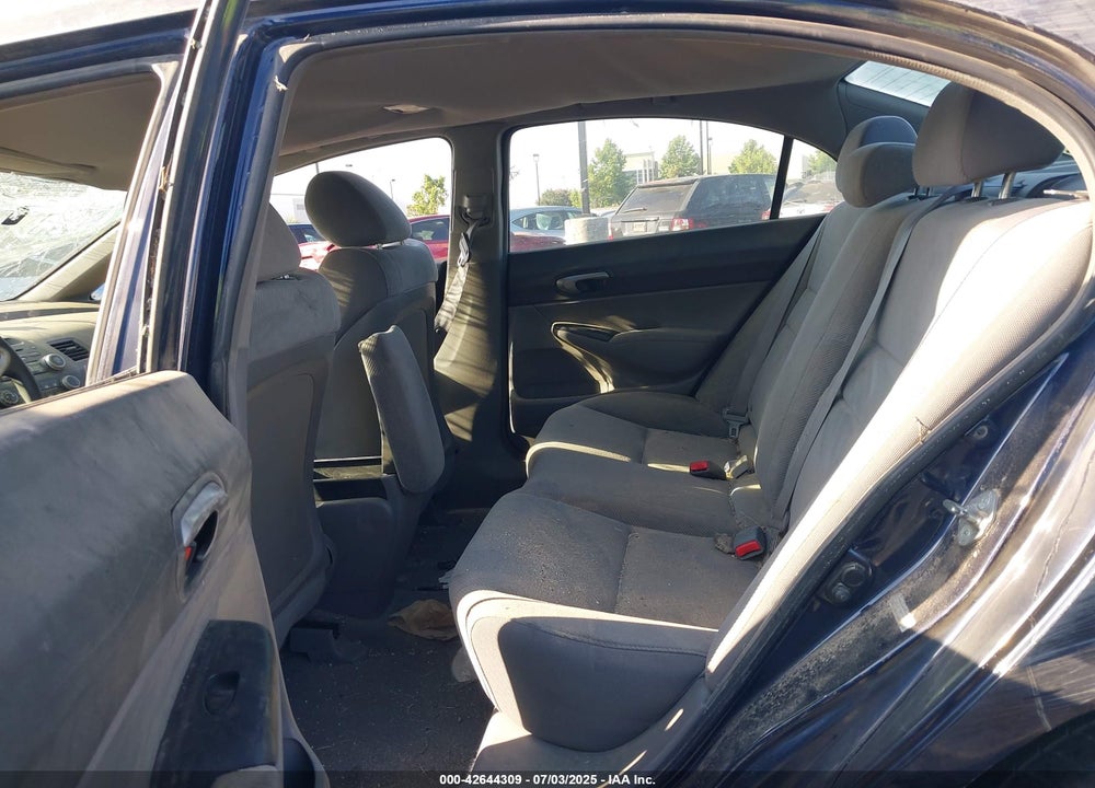 2011 HONDA CIVIC LX VIN: 2HGFA1F58BH541880