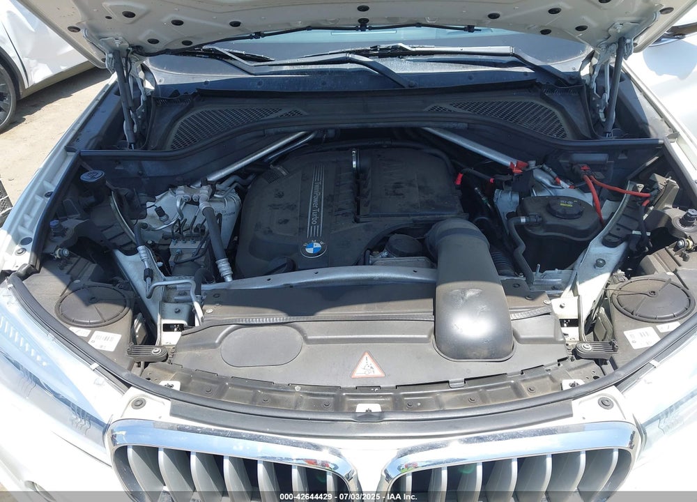 2015 BMW X5 VIN: 5UXKR0C58F0K59896