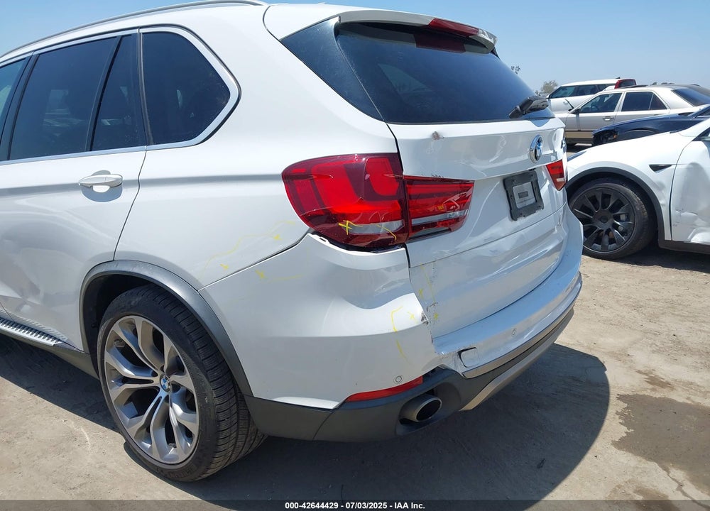 2015 BMW X5 VIN: 5UXKR0C58F0K59896