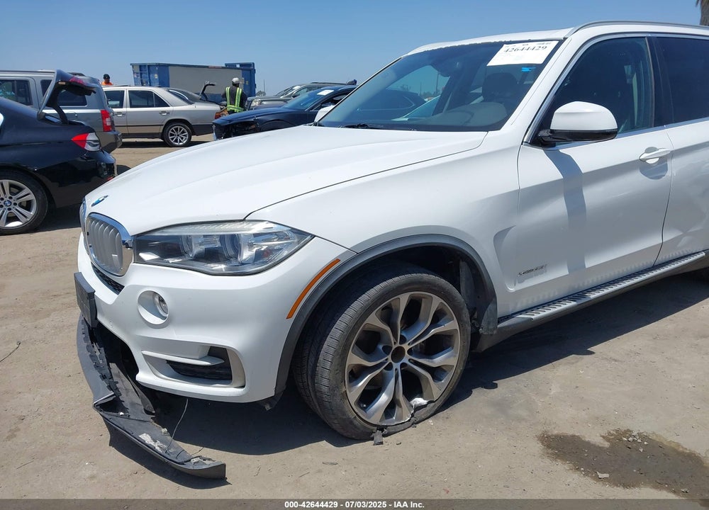 2015 BMW X5 VIN: 5UXKR0C58F0K59896