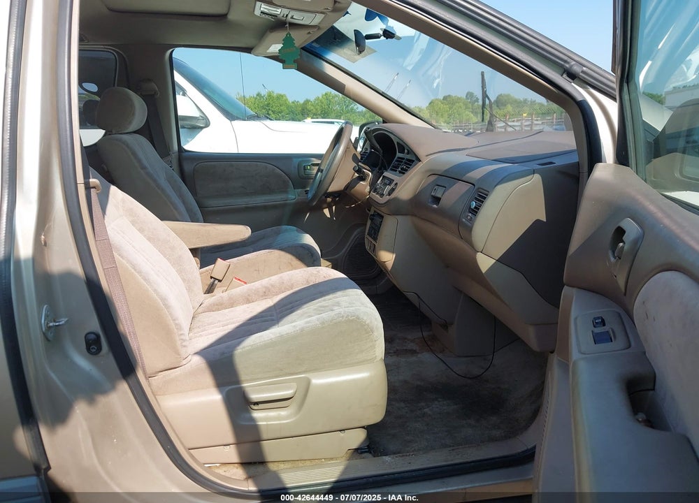 2001 TOYOTA SIENNA LE VIN: 4T3ZF13C21U393028