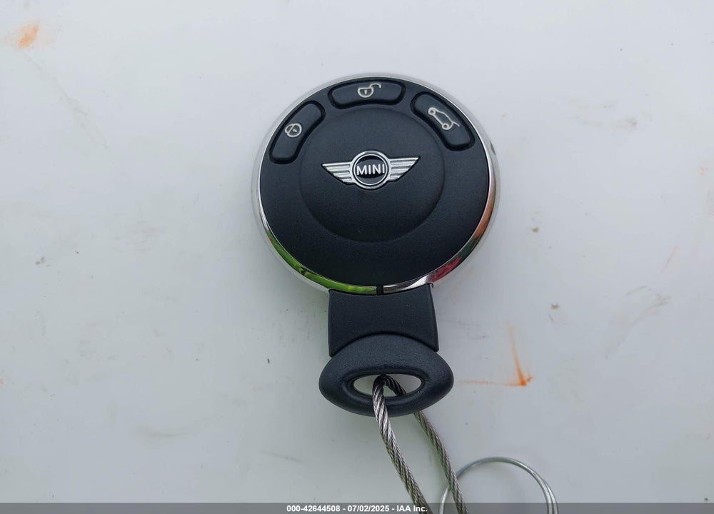2013 MINI COOPER VIN: WMWZG3C55DTY32706