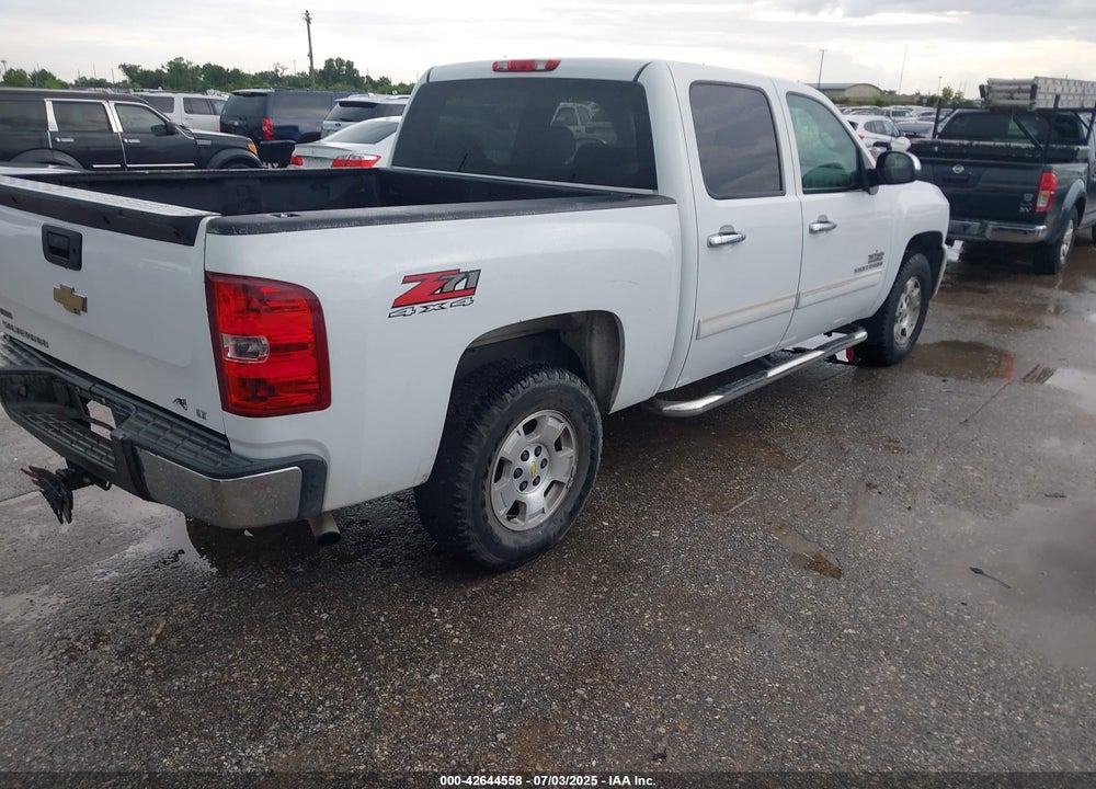 2011 CHEVROLET SILVERADO 1500 VIN: 3GCPKSE33BG187207