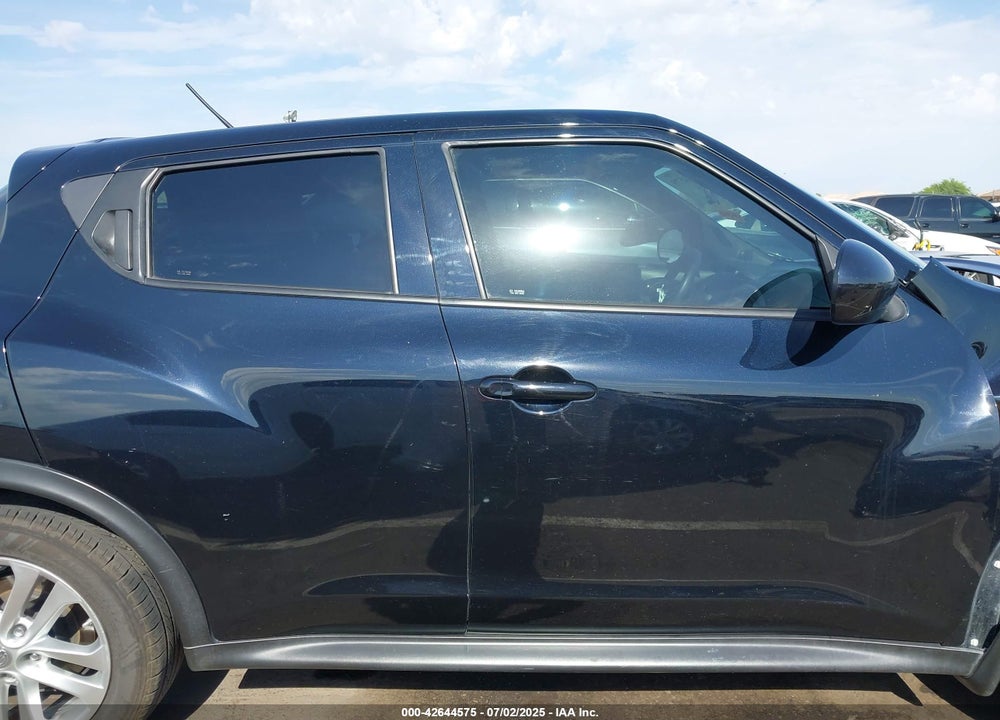 2014 NISSAN JUKE VIN: JN8AF5MRXET453805