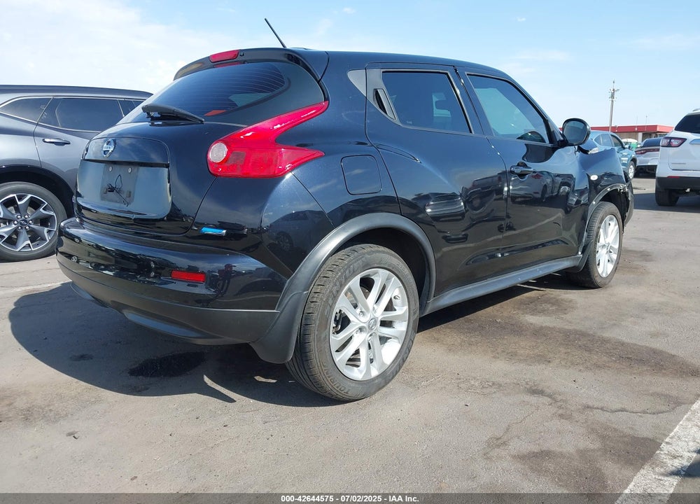 2014 NISSAN JUKE VIN: JN8AF5MRXET453805
