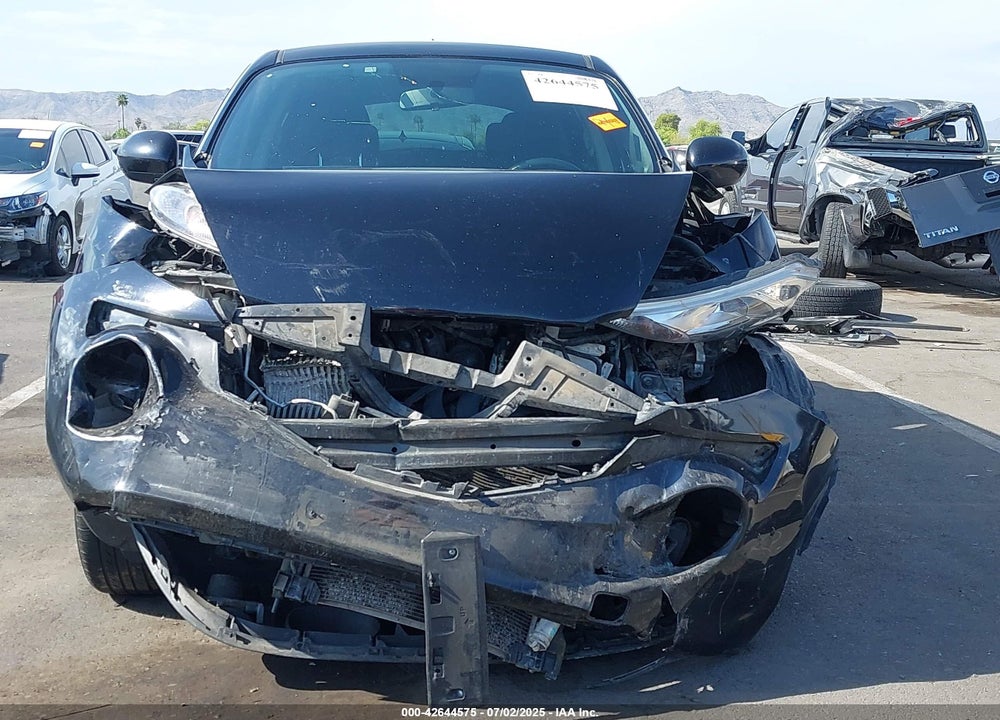 2014 NISSAN JUKE VIN: JN8AF5MRXET453805