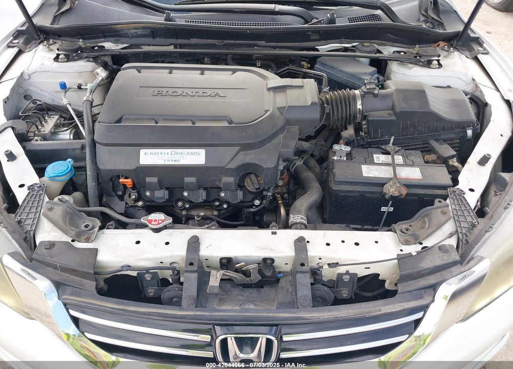 2013 HONDA ACCORD VIN: 1HGCR3F89DA014384