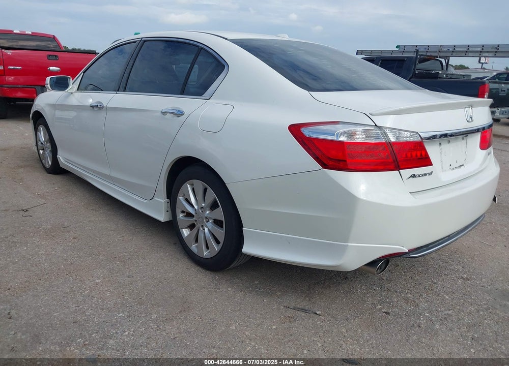 2013 HONDA ACCORD VIN: 1HGCR3F89DA014384