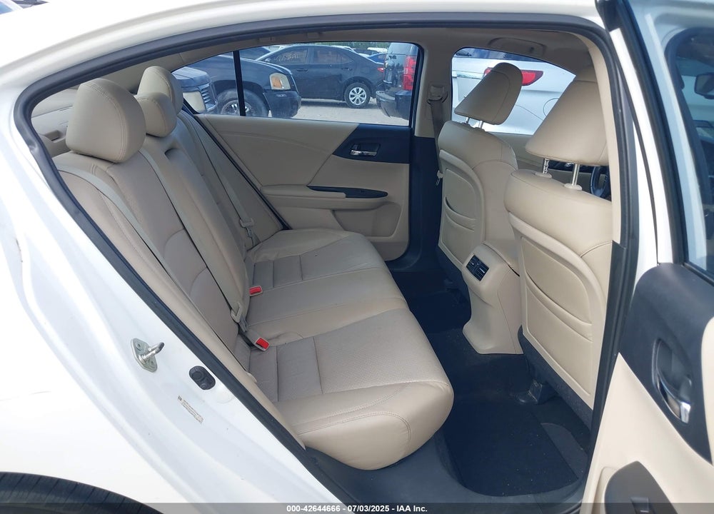 2013 HONDA ACCORD VIN: 1HGCR3F89DA014384