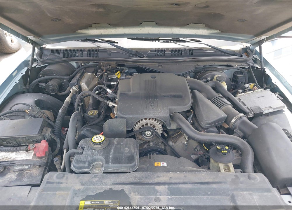 2008 MERCURY GRAND MARQUIS VIN: 2MEFM75V68X605647
