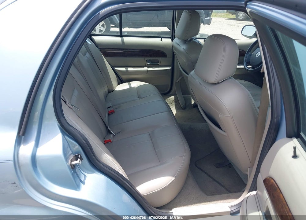 2008 MERCURY GRAND MARQUIS VIN: 2MEFM75V68X605647