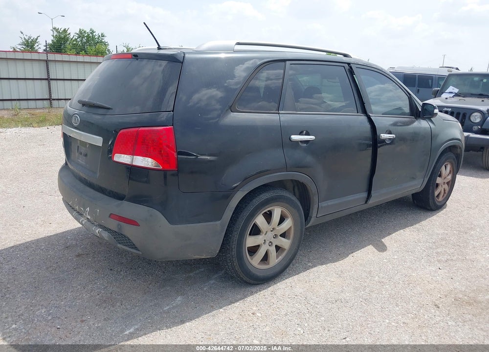 2013 KIA SORENTO VIN: 5XYKT3A67DG359284